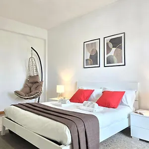 Casa Relax Con Parcheggio E Metro Appartamento